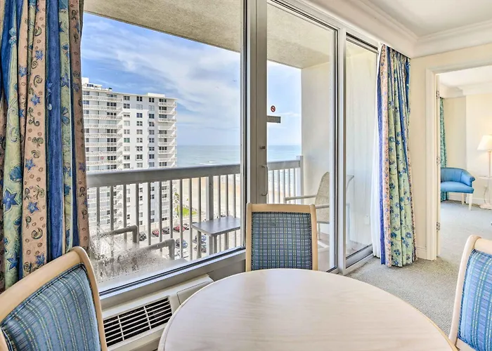 Sunny Daytona Beach Gem With Ocean Views!
